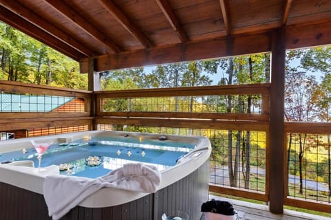 Natural landscape, Hot Tub, Pool view, Swimming pool