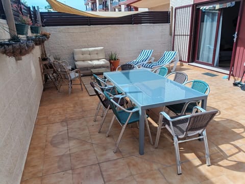 Patio, Balcony/Terrace, Seating area, Dining area