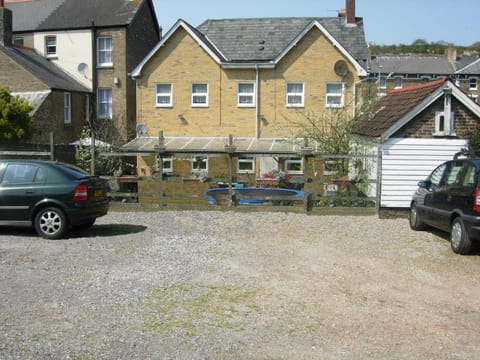Property building, Day