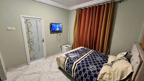 Bed, TV and multimedia