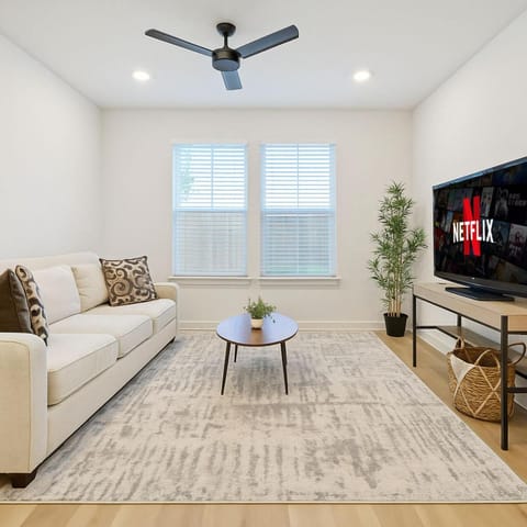 Cozy apartment by Pecan Park Texoma Med & More Apartment in Sherman