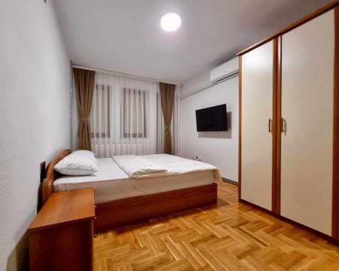 Eden Guesthouse Peja Hostel in Montenegro