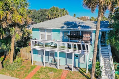 Beachside Bliss -Unit 1 - Walk to Ocean & Restaurants House in Jacksonville Beach
