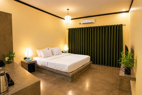 Bedroom, air conditioner
