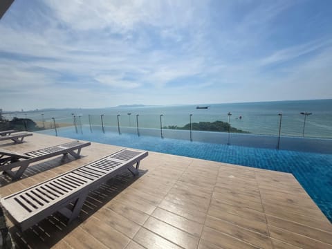 View (from property/room), Balcony/Terrace, Pool view, Sea view, Swimming pool