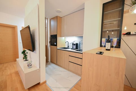 TV and multimedia, Kitchen or kitchenette