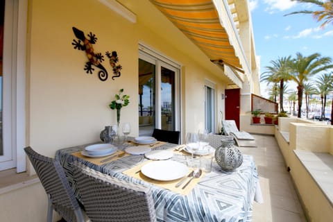 View (from property/room), Balcony/Terrace, Balcony/Terrace, Seating area, Dining area