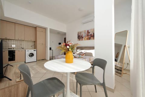 Lungofiume - Ottimo Collegamento aeroporto e Roma Apartment in Fiumicino