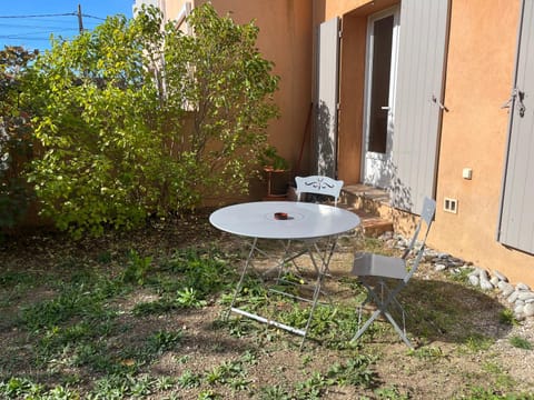 Charmante petite maison provençale House in Mouans-Sartoux