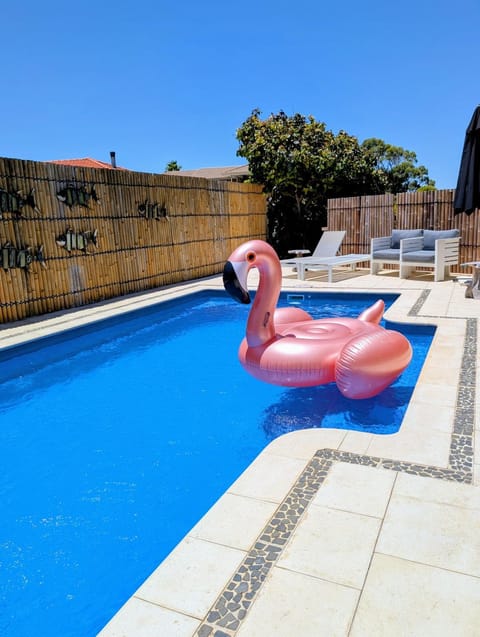 Pool view, Swimming pool, Swimming pool