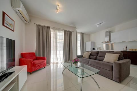 A unique and charming two bedroom apartment in St Julians Apartment in Saint Paul's Bay
