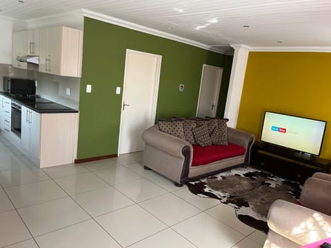 SNE Travellers House in Cape Town