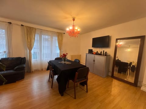 Balcony/Terrace, Dining area