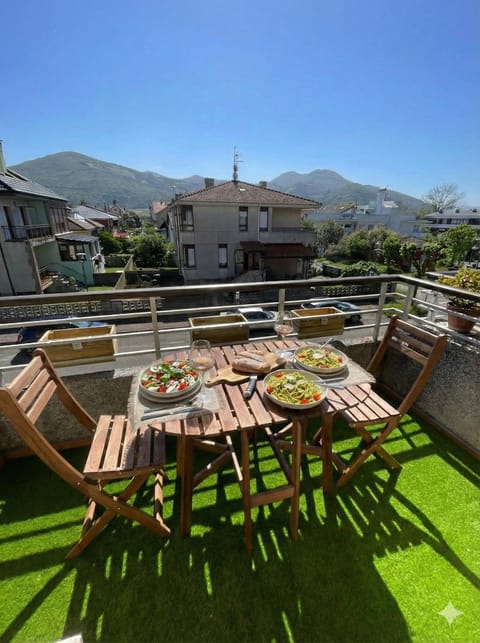 Spring, Day, Natural landscape, View (from property/room), Balcony/Terrace, Mountain view