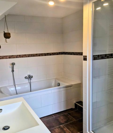 Shower, Bathroom, Bath