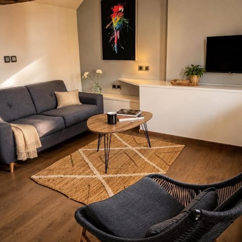 Living room, Seating area