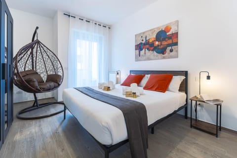 Bed, Photo of the whole room, Bedroom, heating, internet, internet, wardrobe, air conditioner