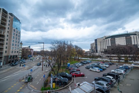 Day, People, Neighbourhood, Bird's eye view, City view, Street view, Location, Parking