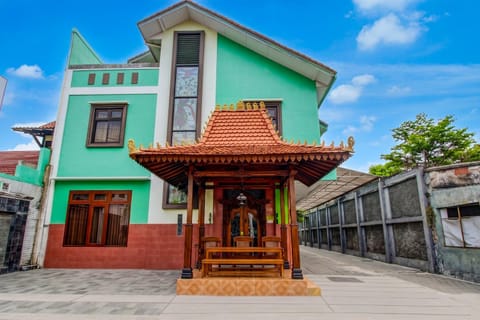 Property building, Facade/entrance