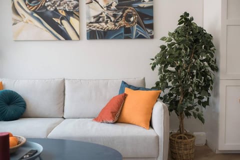 Living room, Decorative detail