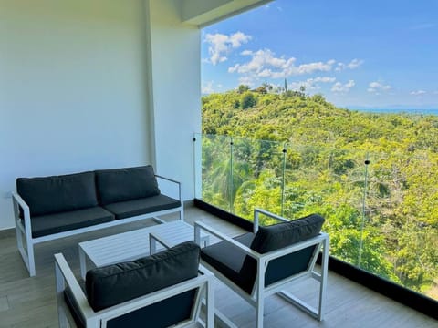 Natural landscape, Balcony/Terrace, Seating area, Sea view