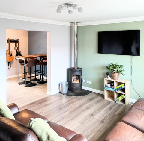 Communal lounge/ TV room, Living room, Evening entertainment