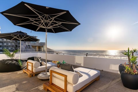 Patio, View (from property/room), Balcony/Terrace, Balcony/Terrace, Sea view, sunbed