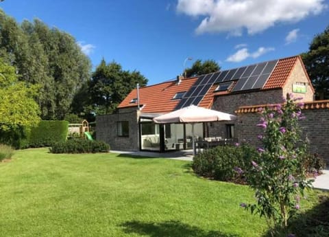 De Kruishoeve House in Bredene