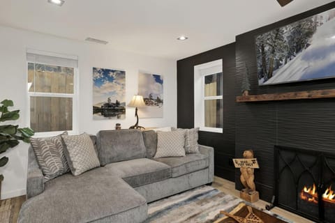 Stairway to Heaven at Big Bear- Million Dollar Lake Views - Modern Luxury Chalet w/ Hot Tub House in Big Bear