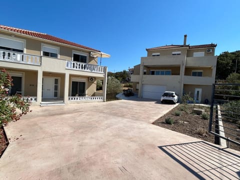 Fotis Apartments Apartment in İzmir Province