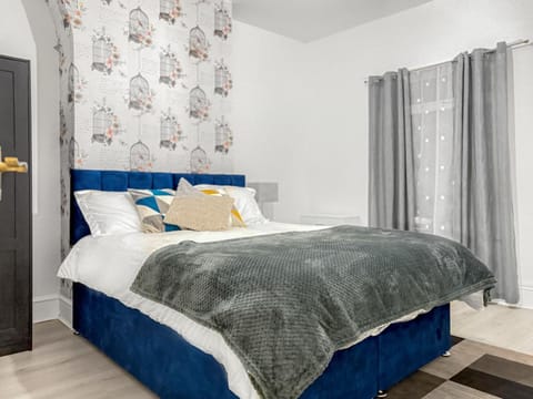 Barnsley Terrace Getaway Nearby Peak District Apartment in Borough of Barnsley