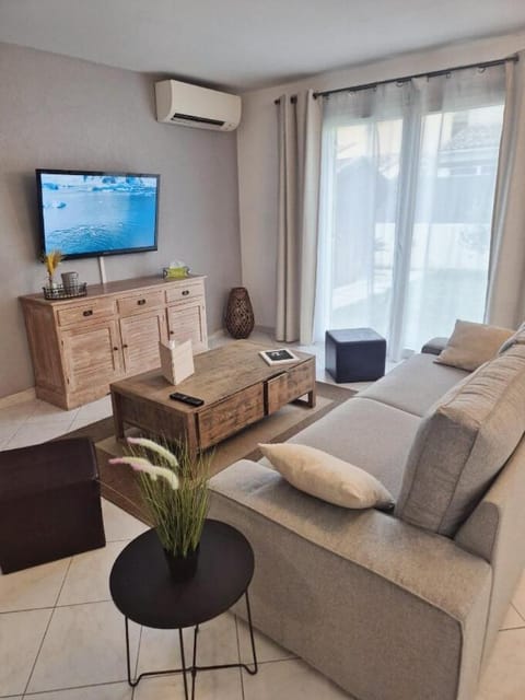 La Maison du Soleil Spacious Villa with Garden Villa in Mouans-Sartoux