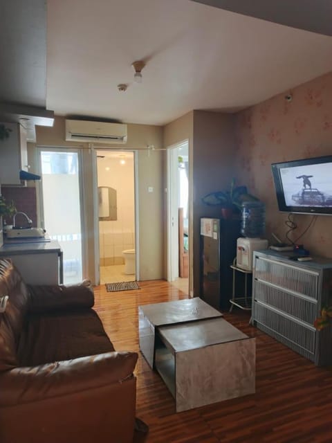 TV and multimedia, Kitchen or kitchenette, Living room