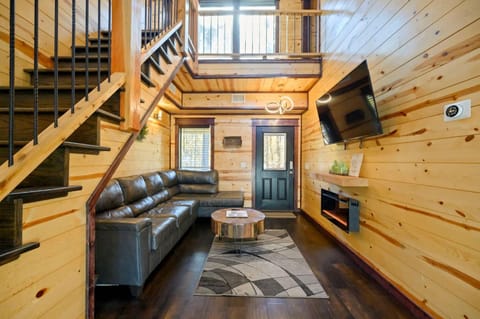 Feelin' Froggy - Cabin for 11 Cabin in Oklahoma