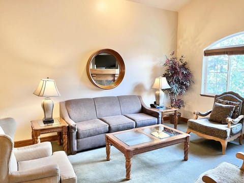 Zermatt Resort Villa 2B2B Near Park City - 7072 Villa in Midway