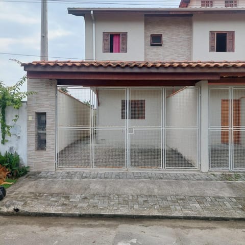 Facade/entrance, BBQ facilities, Bathroom, View (from property/room), Beach