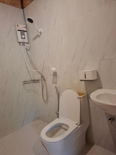 Fadel Bungalow ฟาดิลบังกะโล Villa in Krabi Changwat