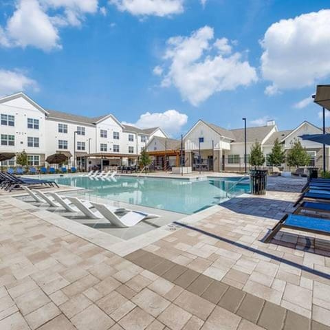 WorkerFriendly washer dryer gym pool A plus location Apartment in Sherman