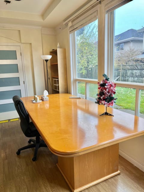 Two Bedrooms One King Bed and One Double Bed Bed and Breakfast in Richmond