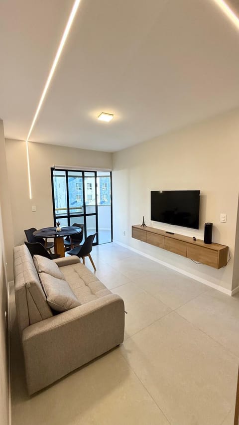 Communal lounge/ TV room, TV and multimedia, Living room, Seating area