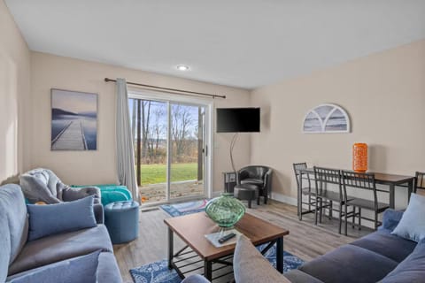 Torch Lake Vista A Ga Ming Golf Retreat 741 Unit 9B House in Torch Lake