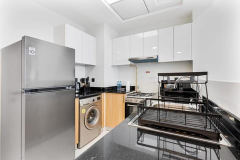 Cozy 1BR Apartment, 20 Min to Jebel Ali Beach Apartment in Dubai