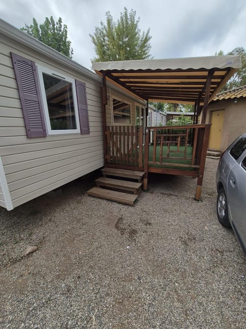Property building, Parking