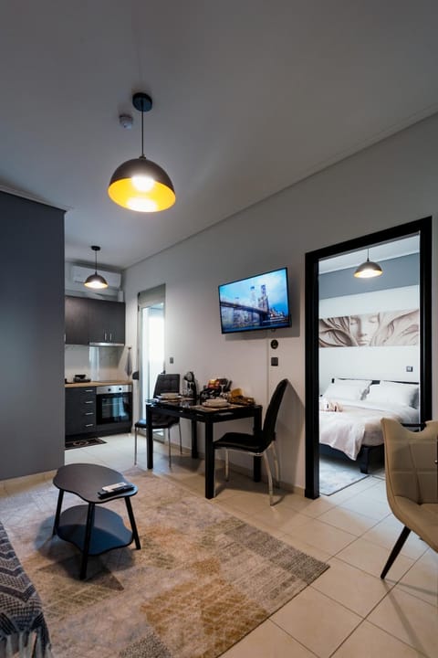 TV and multimedia, Living room, Seating area, Dining area