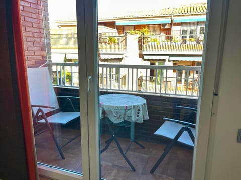 Patio, Day, View (from property/room), Balcony/Terrace, Dining area