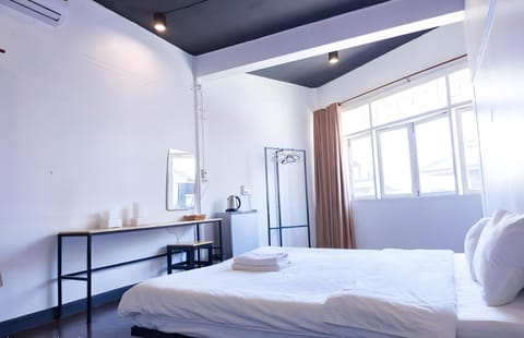 Bed, Photo of the whole room, Bedroom, towels, air conditioner