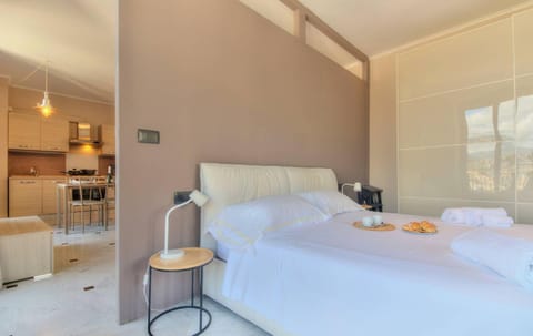 Bed, Photo of the whole room, Seating area, Bedroom, towels