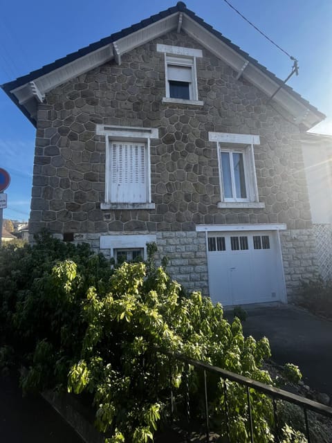 Property building, Facade/entrance, Off site