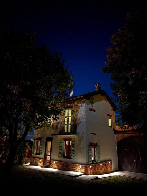 Property building, Night