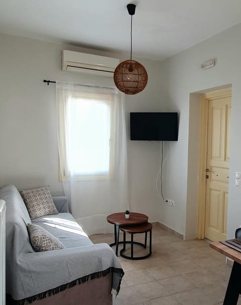 TV and multimedia, Living room, air conditioner